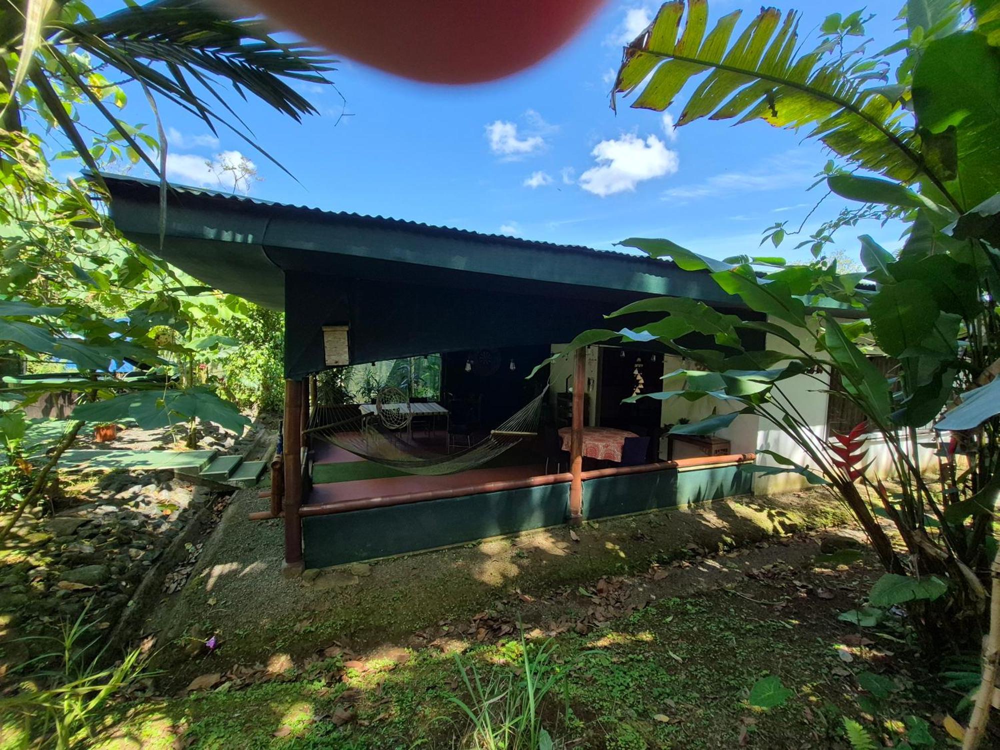 Centro Ananda Bed and Breakfast Guápiles Eksteriør billede