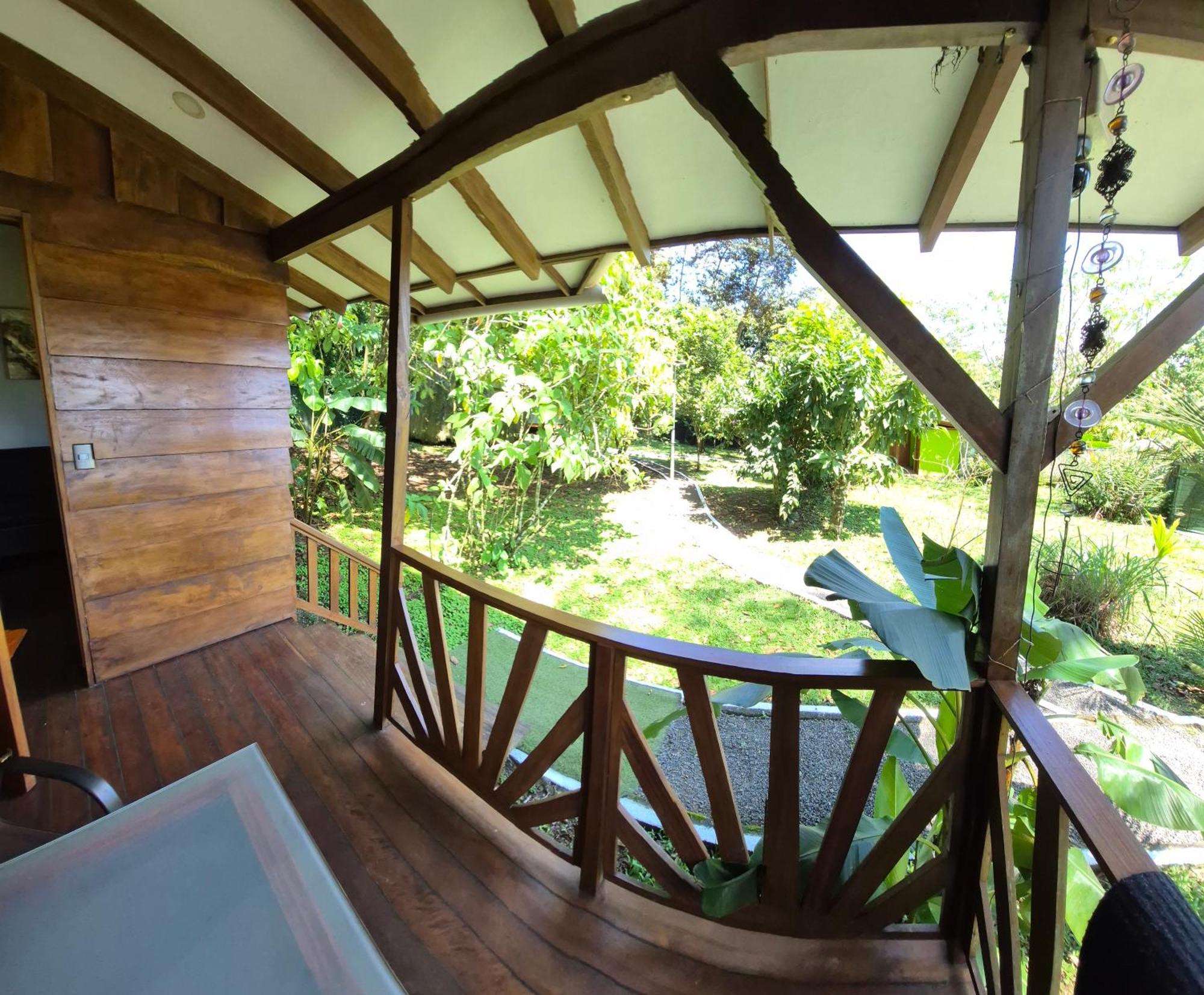 Centro Ananda Bed and Breakfast Guápiles Eksteriør billede